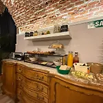 Cc Opera Suites